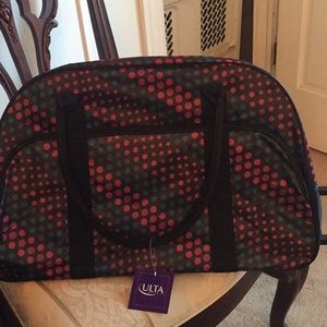 NWT Luggage Roller Bag